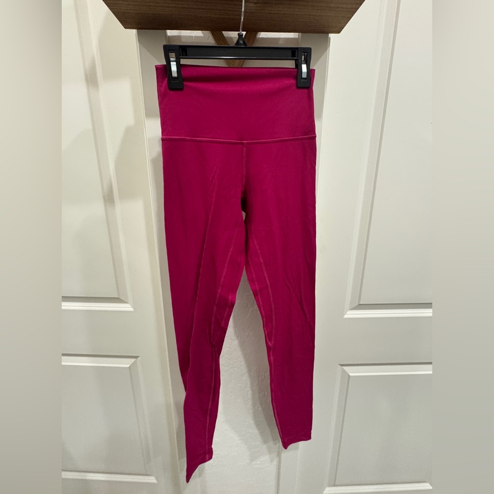 Lululemon Ribbed Align-  Size 4 28”